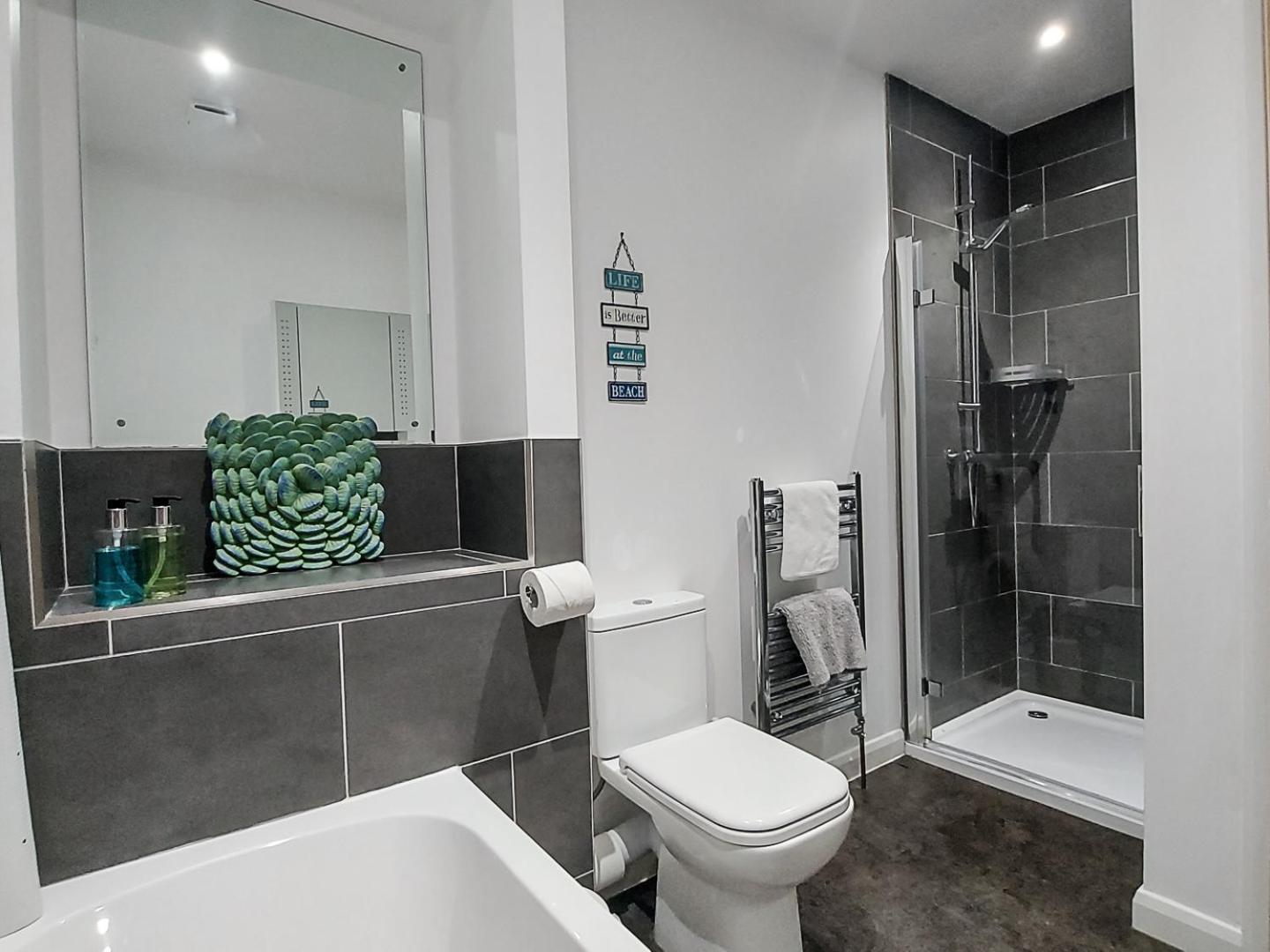 Meadow View Apartments Ньюкі Екстер'єр фото